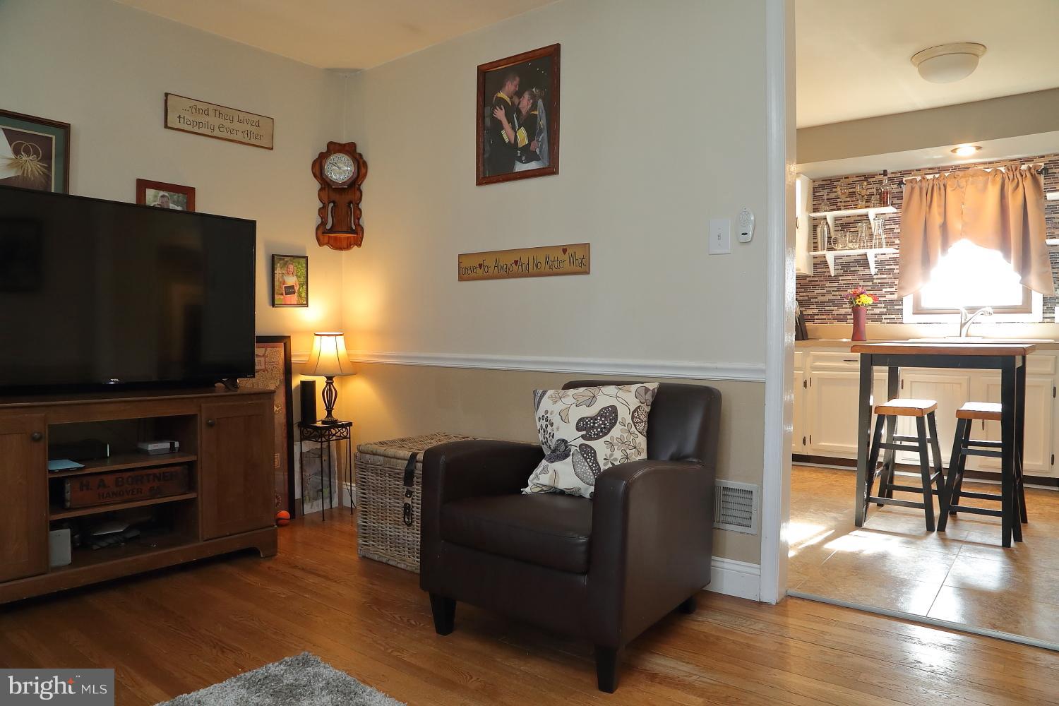 16 Gateway Road York, PA 17403 - Photo 5 of 20 Gallery Image 5