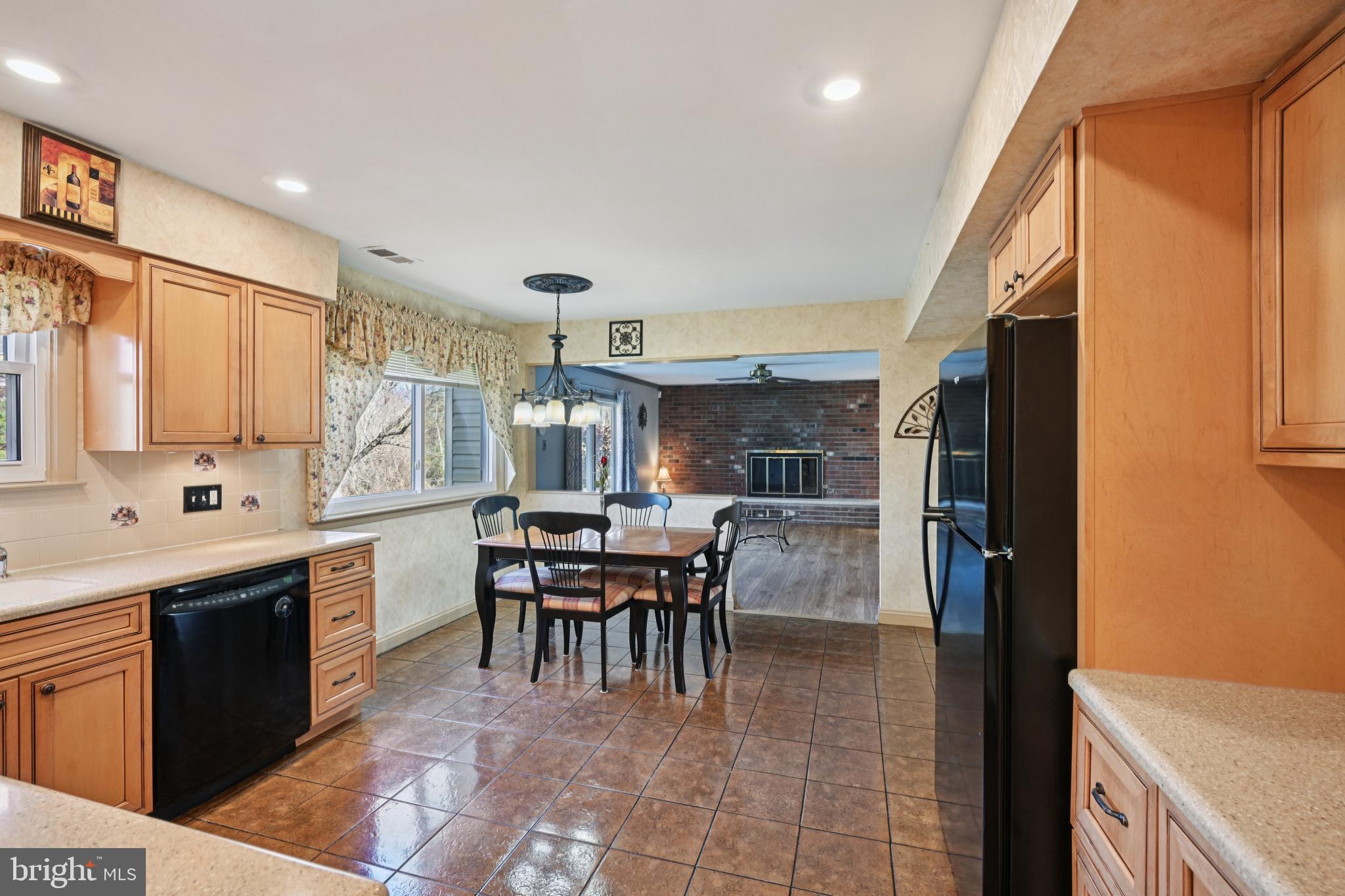 3103 Hayes Road Norristown, PA 19403 - Photo 18 of 69 Kitchen