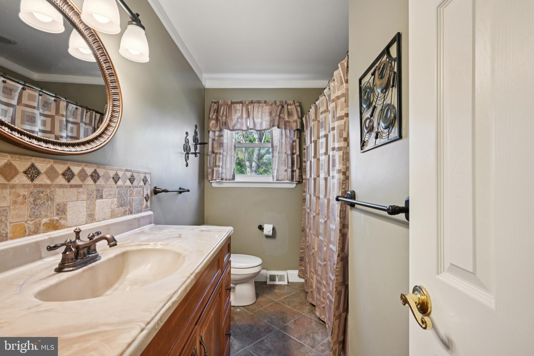 3103 Hayes Road Norristown, PA 19403 - Photo 34 of 69 Full Bath