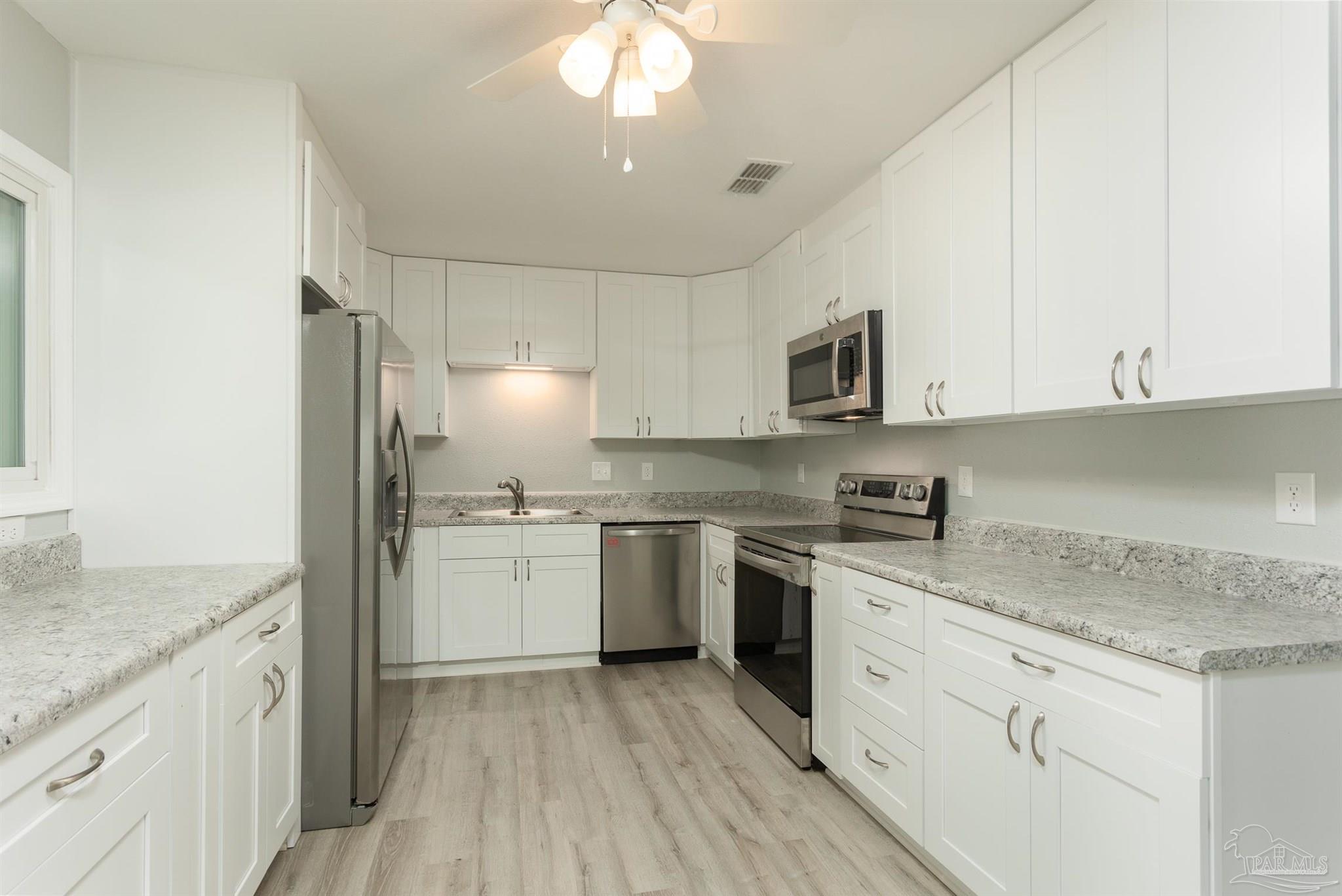 5684 Avondale Road Pensacola, FL 32526 - Photo 13 of 27 Gallery Image 13
