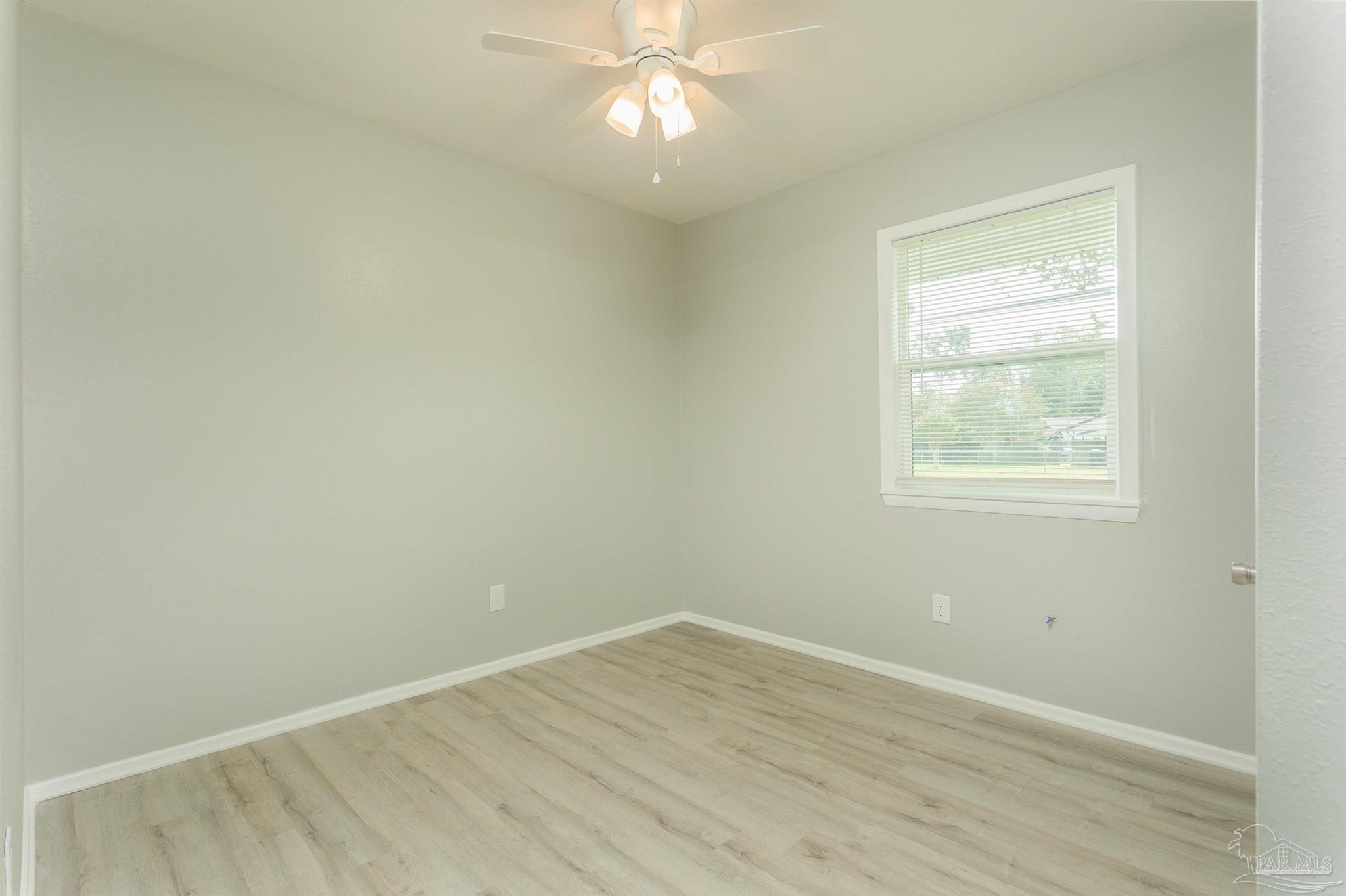 5684 Avondale Road Pensacola, FL 32526 - Photo 17 of 27 Gallery Image 17