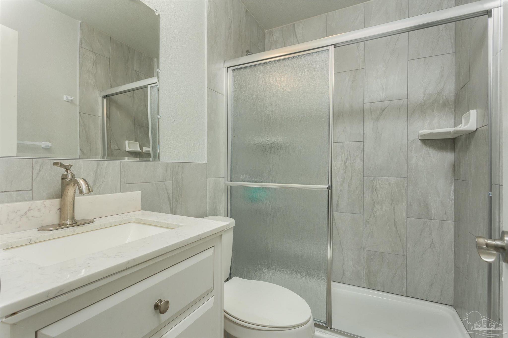 5684 Avondale Road Pensacola, FL 32526 - Photo 3 of 27 Gallery Image 3