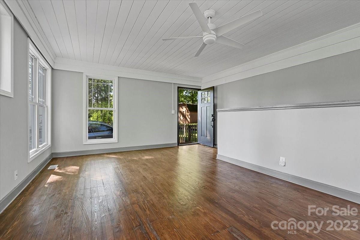 5100 Nevin Road Charlotte, NC 28269 - Photo 19 of 32 Gallery Image 19