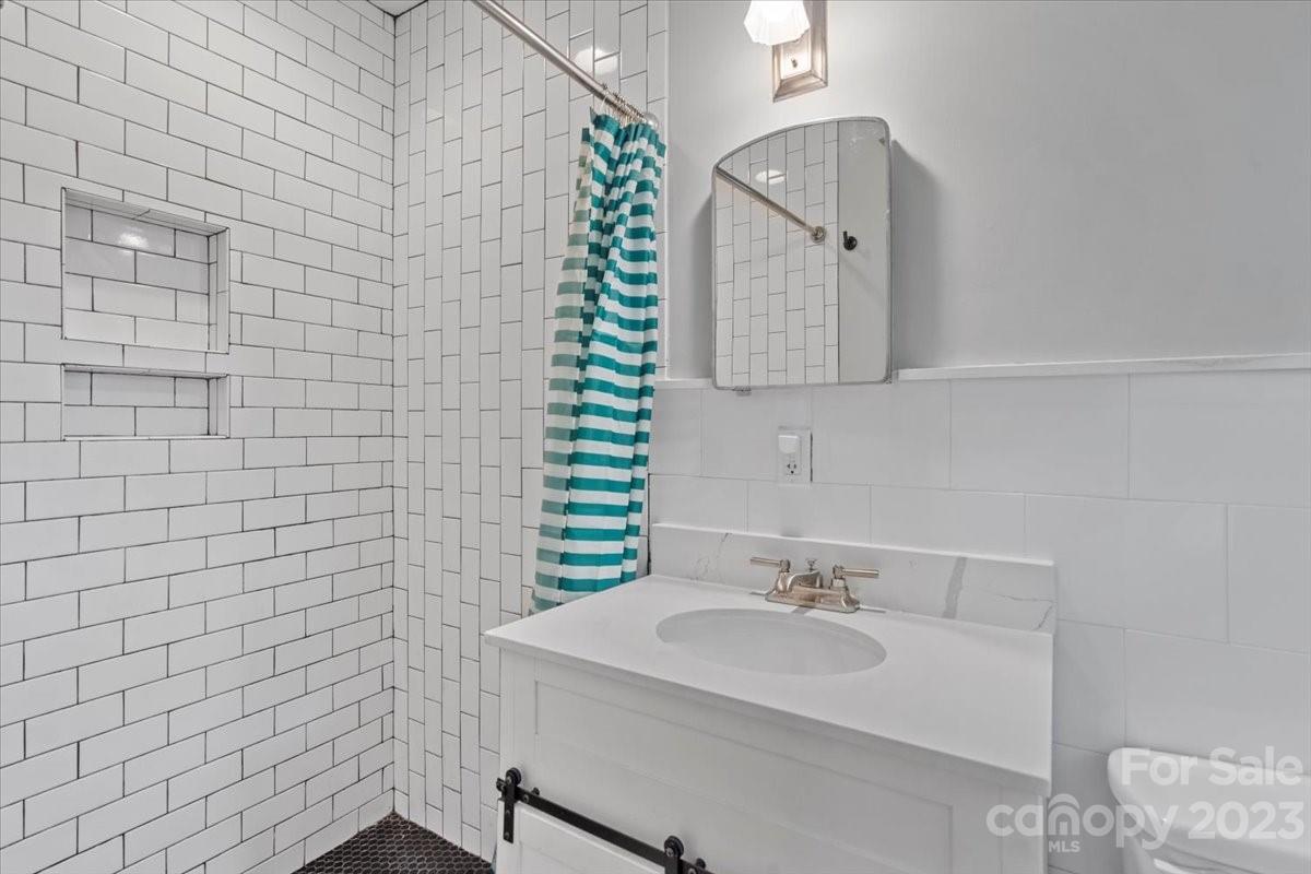 5100 Nevin Road Charlotte, NC 28269 - Photo 23 of 32 Gallery Image 23