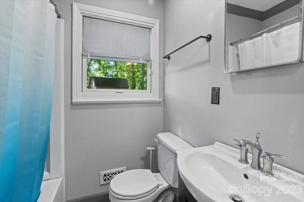 5100 Nevin Road Charlotte, NC 28269 - Photo 25 of 32 Gallery Image 25