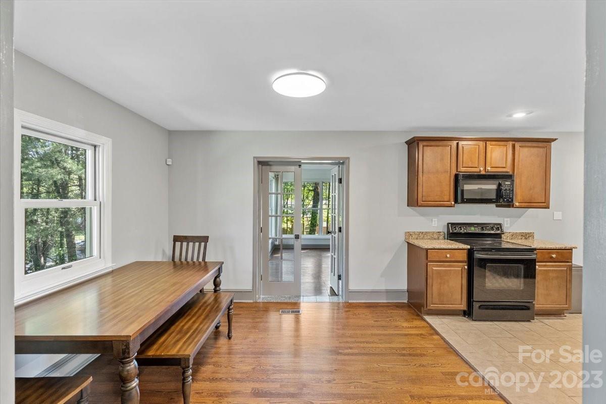 5100 Nevin Road Charlotte, NC 28269 - Photo 9 of 32 Gallery Image 9