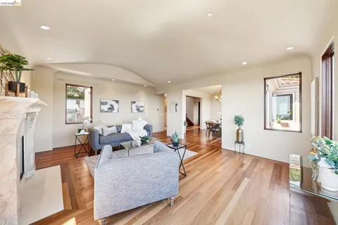 $2,475,000 | 6611 Elverton Drive, Oakland, CA 94611