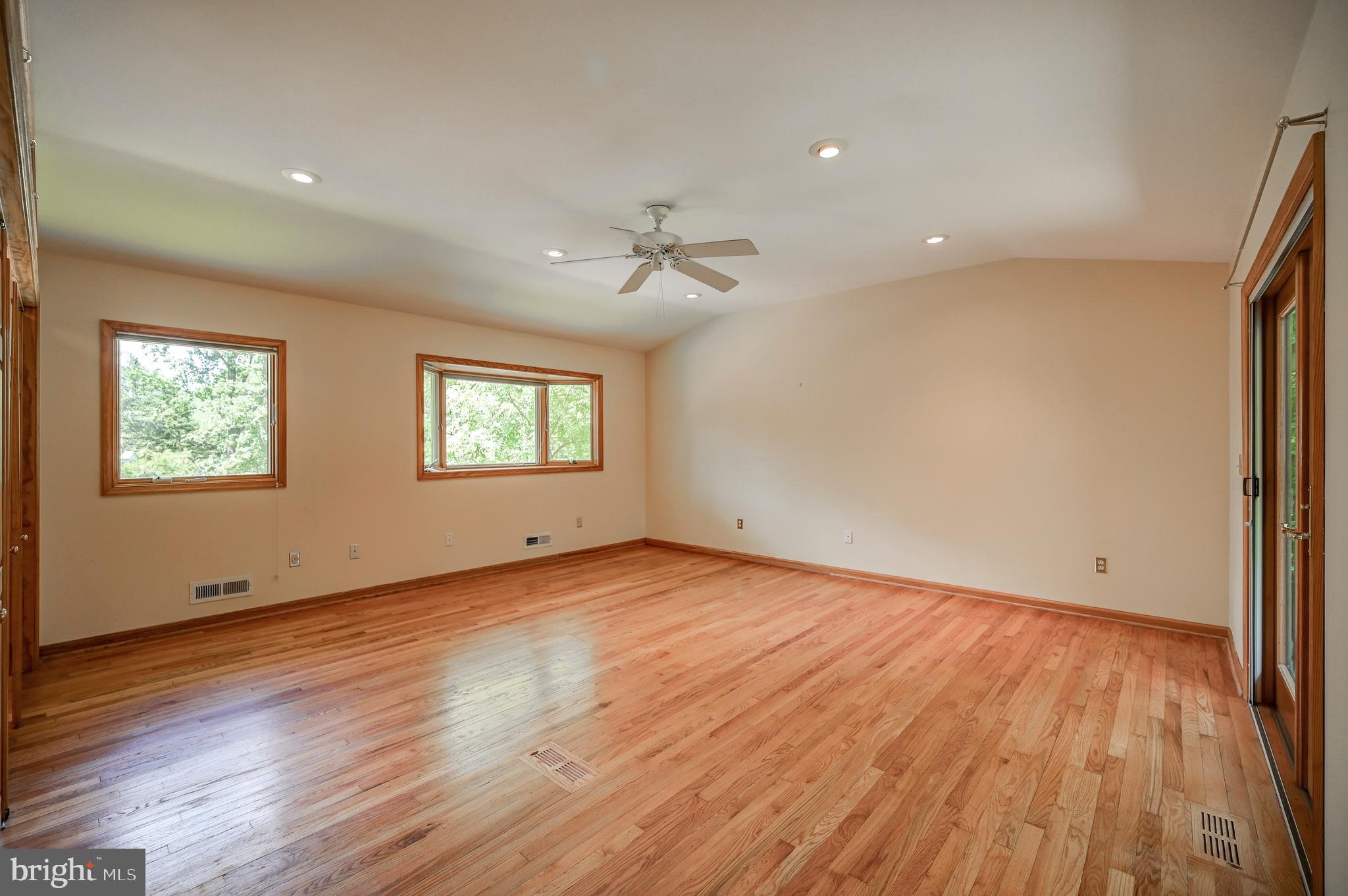 1810 Indian Head Road Baltimore, MD 21204 - Photo 21 of 41 Gallery Image 21
