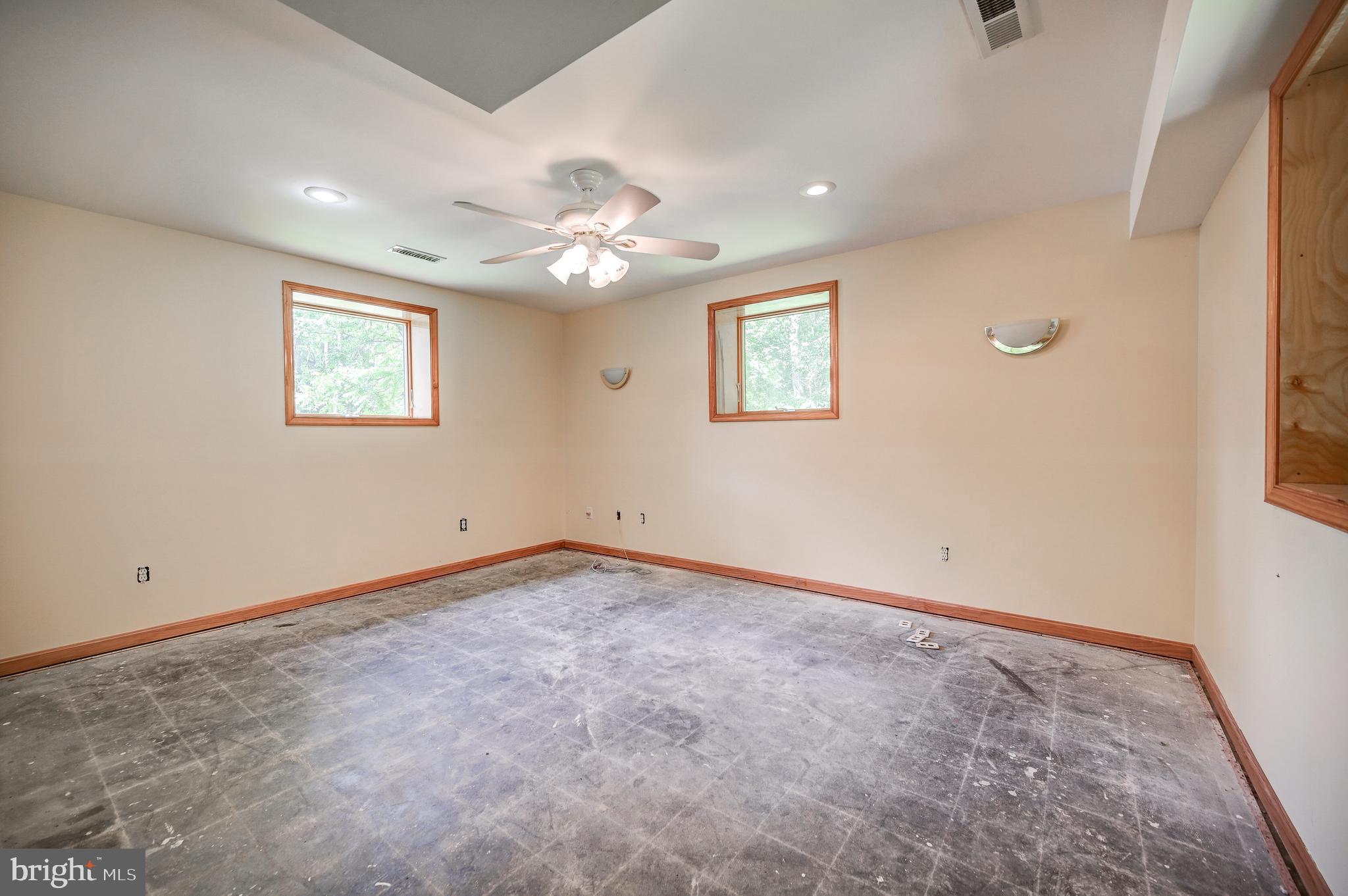 1810 Indian Head Road Baltimore, MD 21204 - Photo 30 of 41 Gallery Image 30