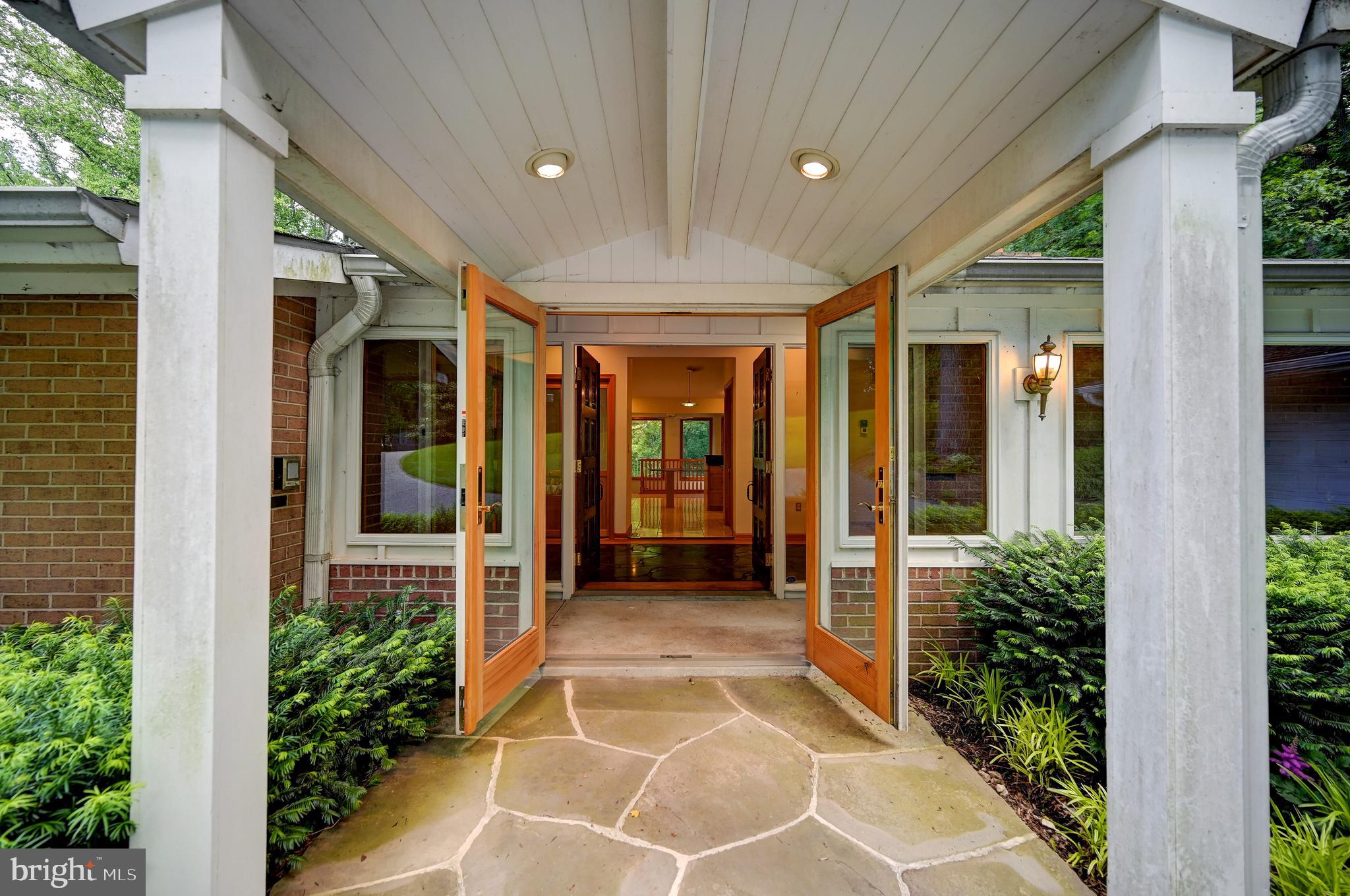 1810 Indian Head Road Baltimore, MD 21204 - Photo 4 of 41 Gallery Image 4