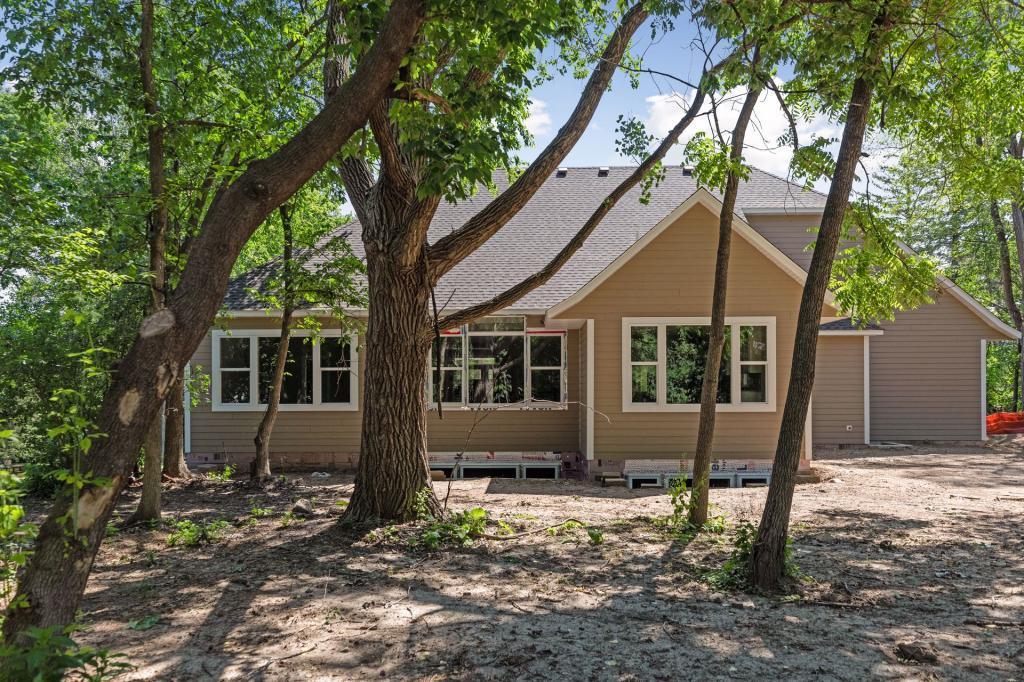 5000 Beacon Hill Road Minnetonka, MN 55345 - Photo 36 of 37 Gallery Image 36