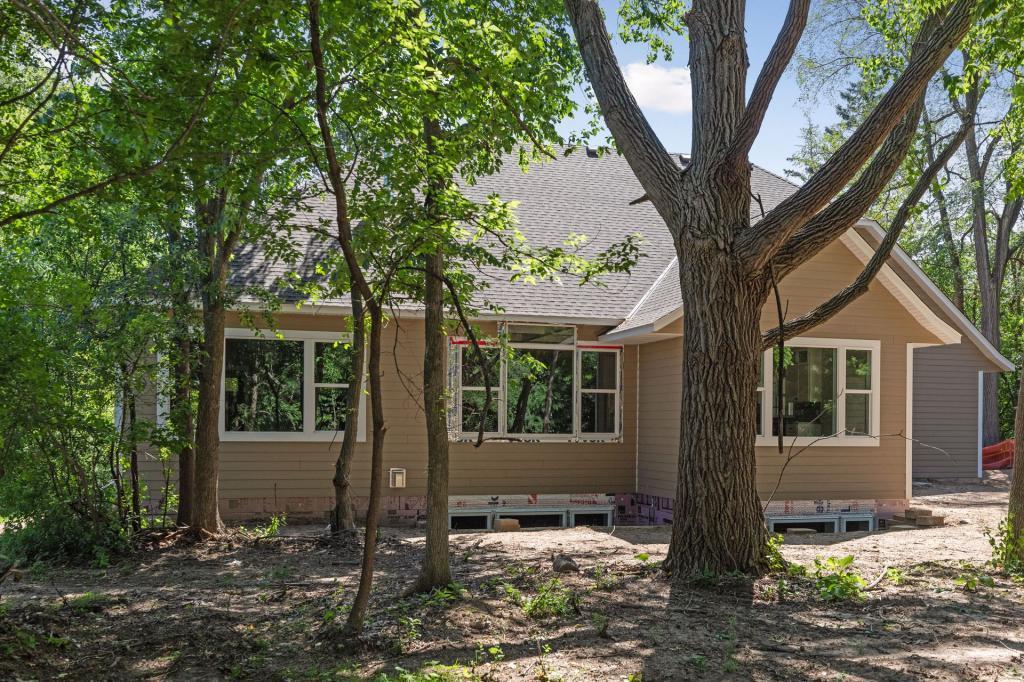 5000 Beacon Hill Road Minnetonka, MN 55345 - Photo 37 of 37 Gallery Image 37