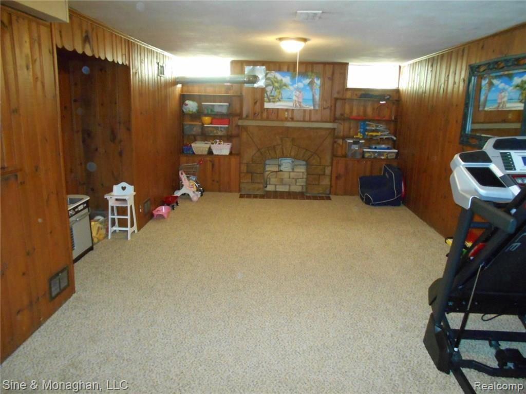 223 McMillan Road Grosse Pointe Farms, MI 48236 - Photo 27 of 39