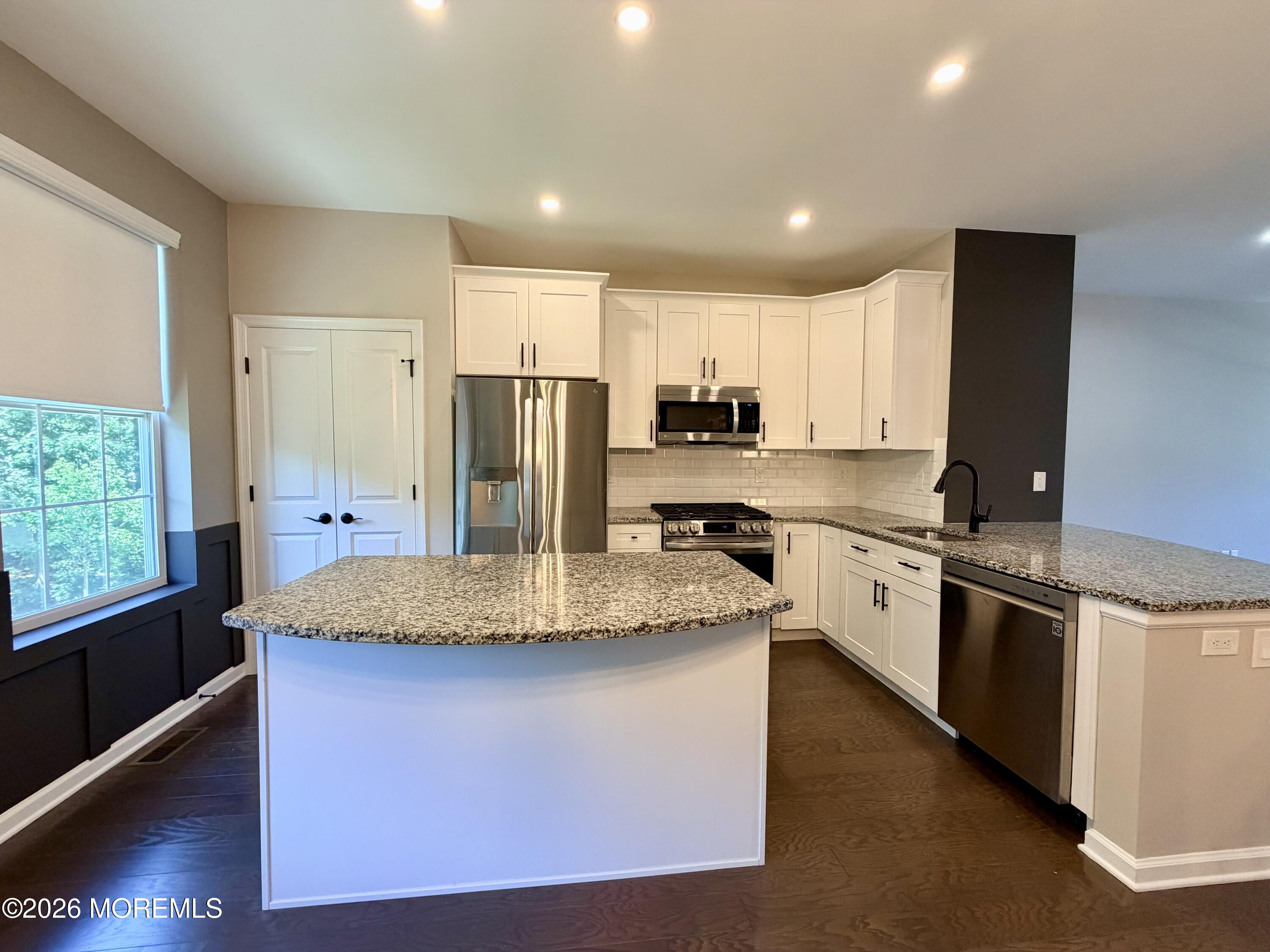 305 Spirit Way Brick, NJ 08723 - Photo 12 of 33 IMG_9365