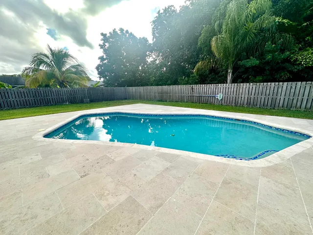 $589,000 | 10390 Sleepy Brook Way, Boca Raton, FL 33428