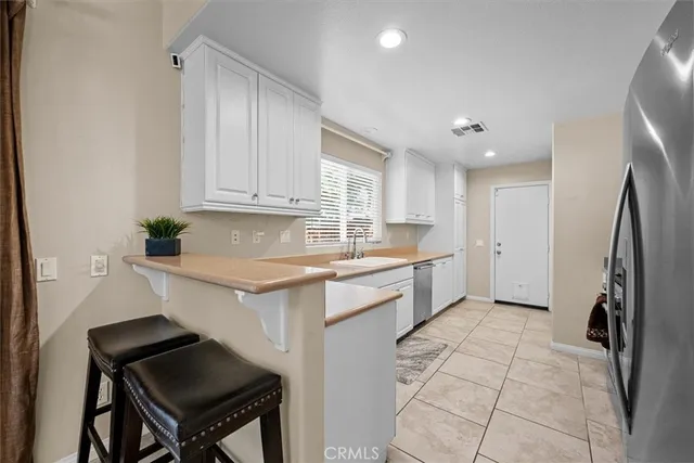 $460,000 | 22528 Canal Circle, Grand Terrace, CA 92313