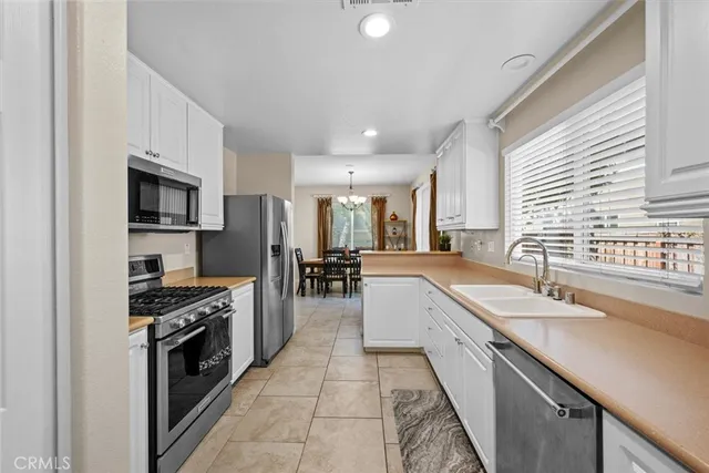 $460,000 | 22528 Canal Circle, Grand Terrace, CA 92313