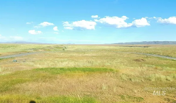 $79,000 | 380 Bison Way, Fairfield, ID 83327