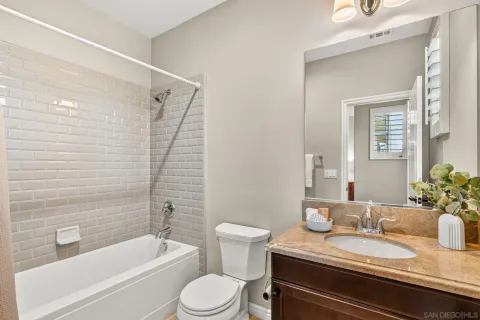 $3,800,000 | 817 Dolphin Circle, Encinitas, CA 92024