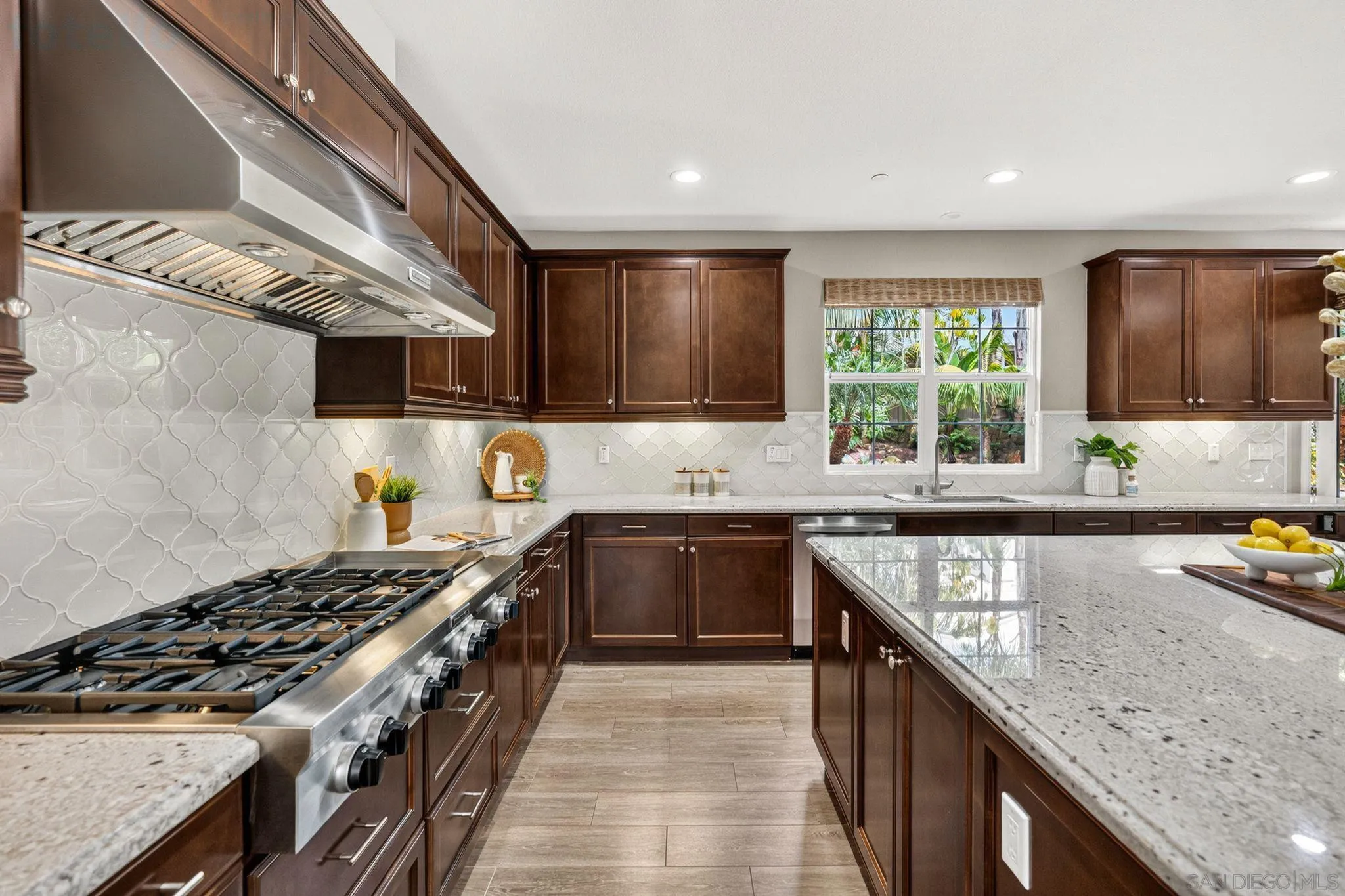 817 Dolphin Circle Encinitas, CA 92024 - Photo 19 of 61