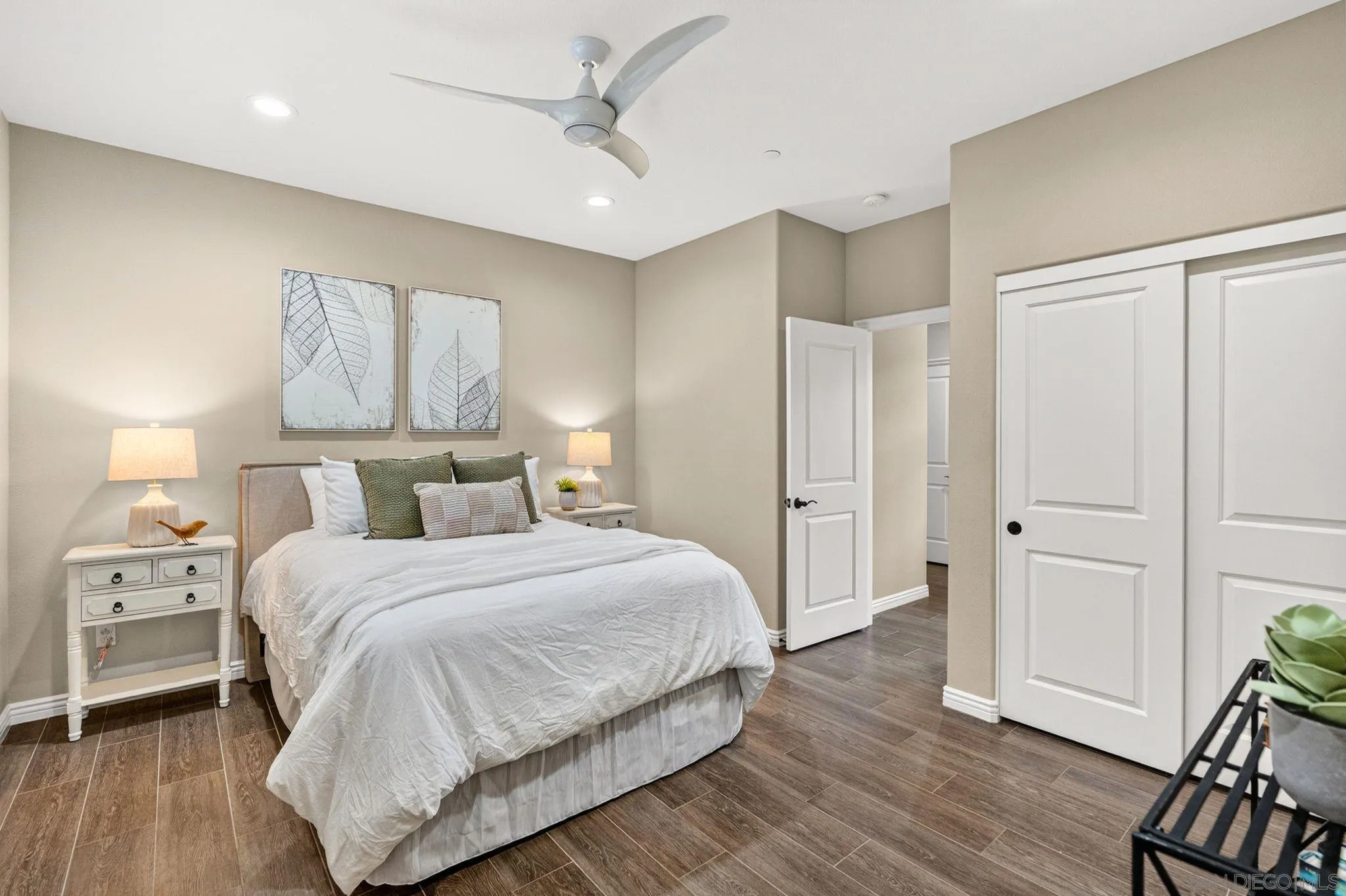 817 Dolphin Circle Encinitas, CA 92024 - Photo 23 of 61