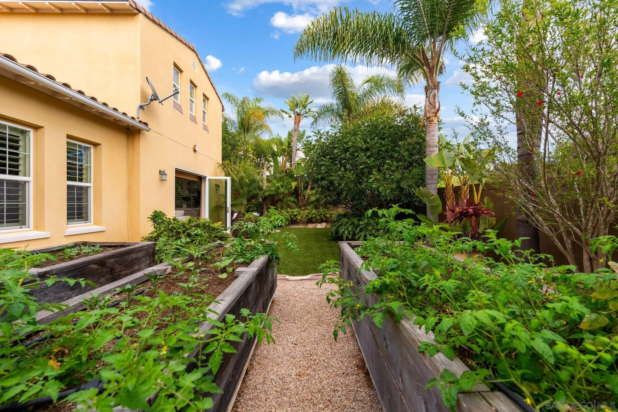 817 Dolphin Circle Encinitas, CA 92024 - Photo 49 of 57