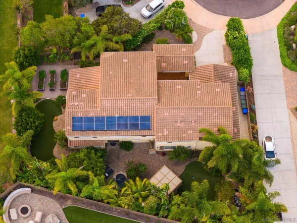 $3,800,000 | 817 Dolphin Circle, Encinitas, CA 92024