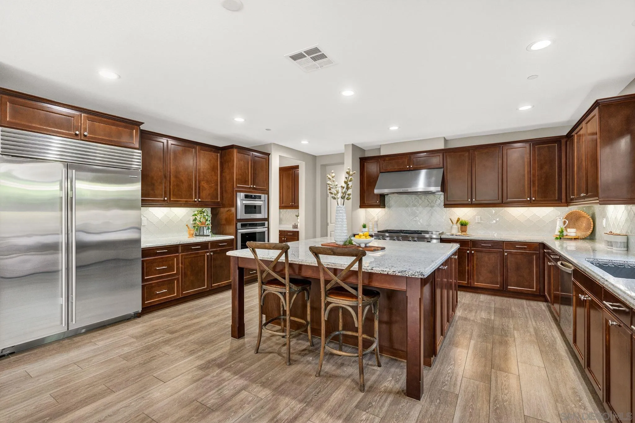 817 Dolphin Circle Encinitas, CA 92024 - Photo 10 of 57