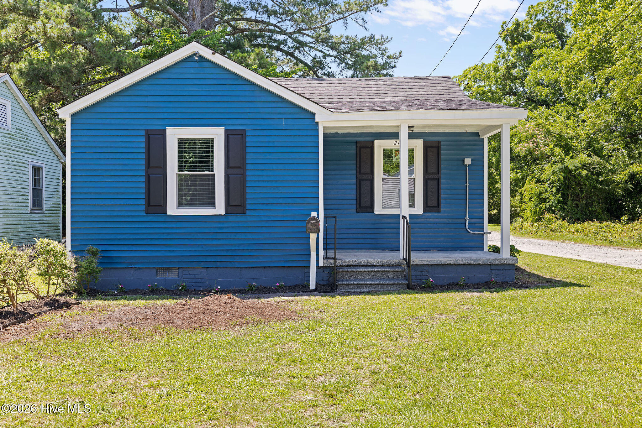 212 Clay Street Kinston, NC 28501 - Photo 2 of 15