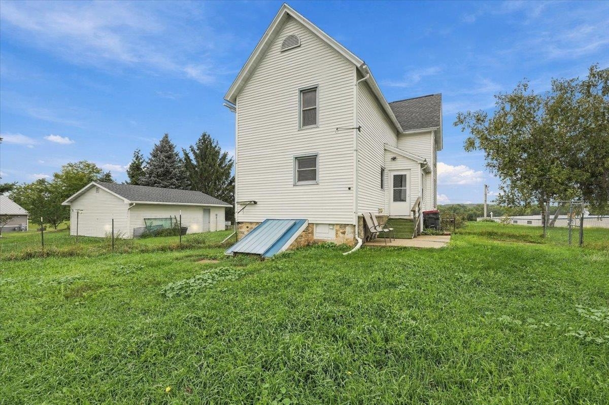 596 Portland Road Waterloo, WI 53594 - Photo 44 of 46 Gallery Image 44