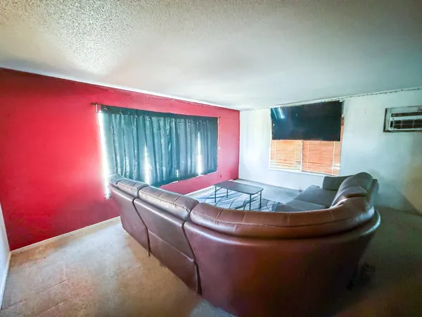 $875,000 | 220 East Elm Street, Lodi, CA 95240