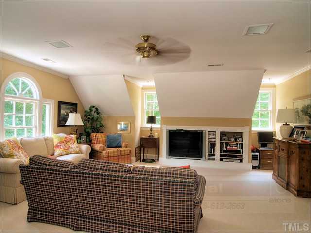 8701 Highhill Road Raleigh, NC 27615 - Photo 19 of 25 Gallery Image 19