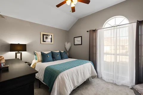 $424,000 | 1701 Oakmeadow Drive, Decatur, TX 76234