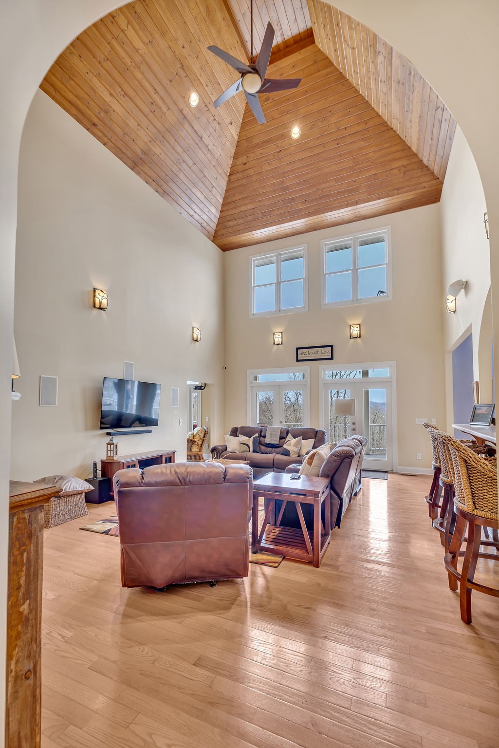 500 Harbor Point Road Silver Point, TN 38582 - Photo 7 of 31 a living room with furniture and a wooden floor