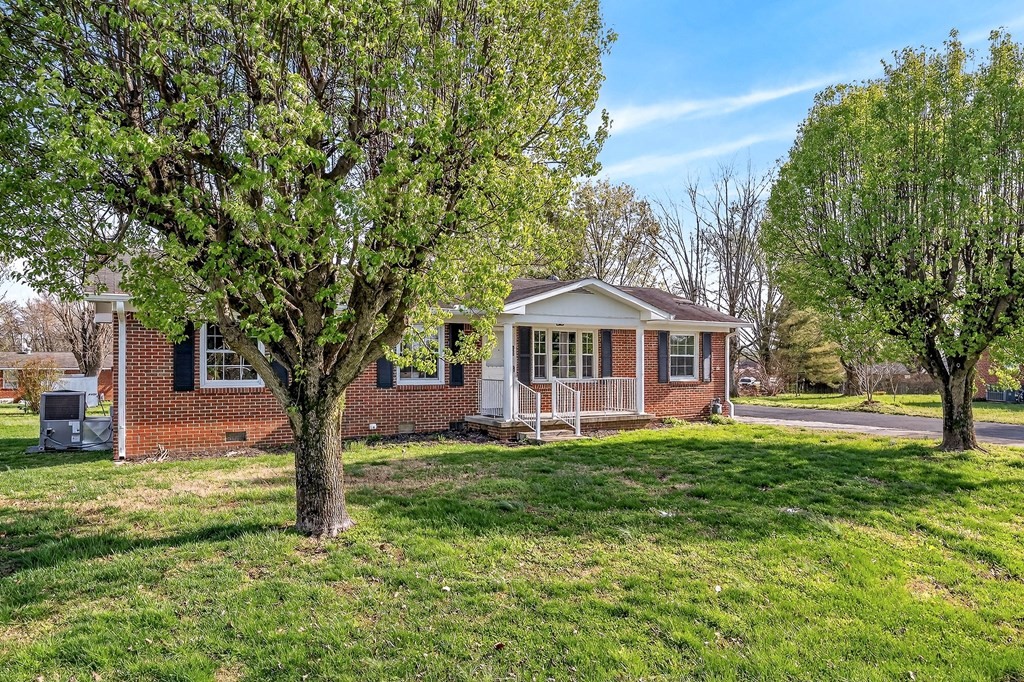 850 Driver Street Smithville, TN 37166 - Photo 2 of 42