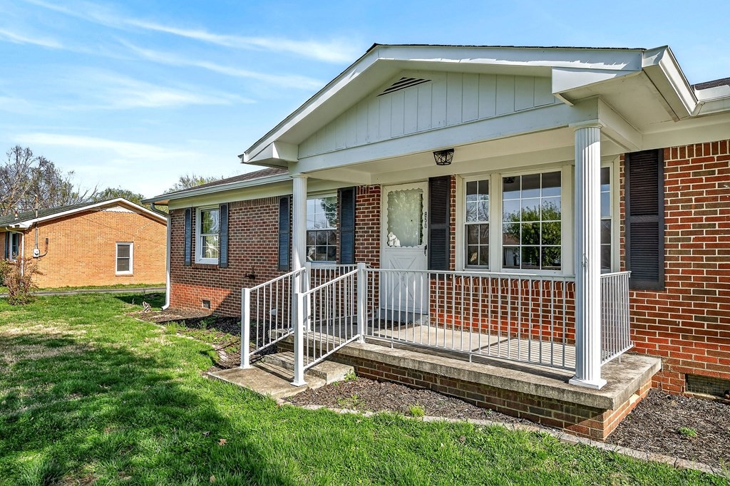 850 Driver Street Smithville, TN 37166 - Photo 3 of 42