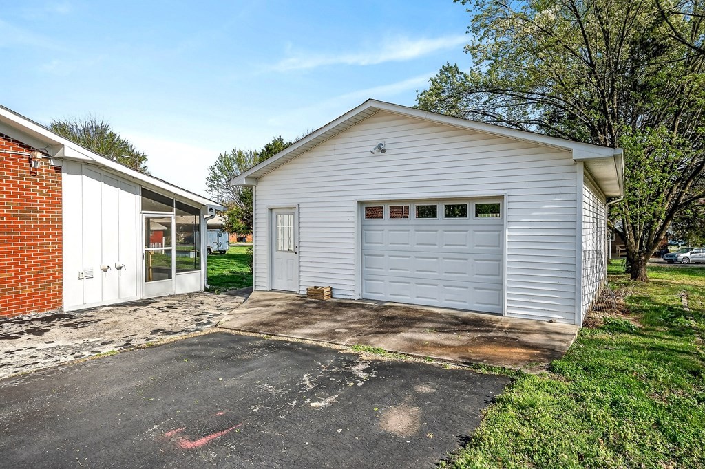 850 Driver Street Smithville, TN 37166 - Photo 34 of 42