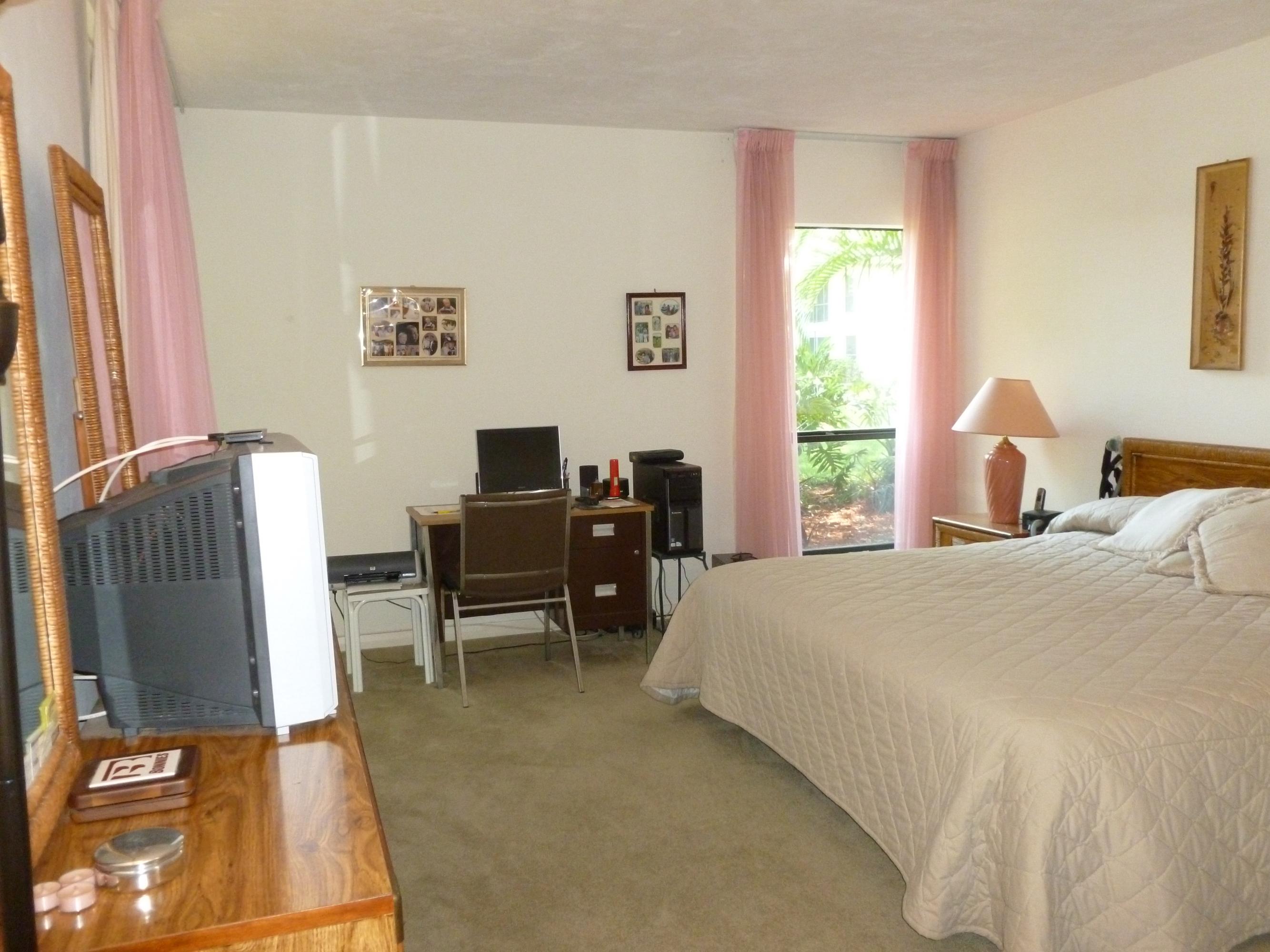 6 Concourse Drive, Unit 6B Jupiter, FL 33469 - Photo 11 of 28 MASTER BEDROOM