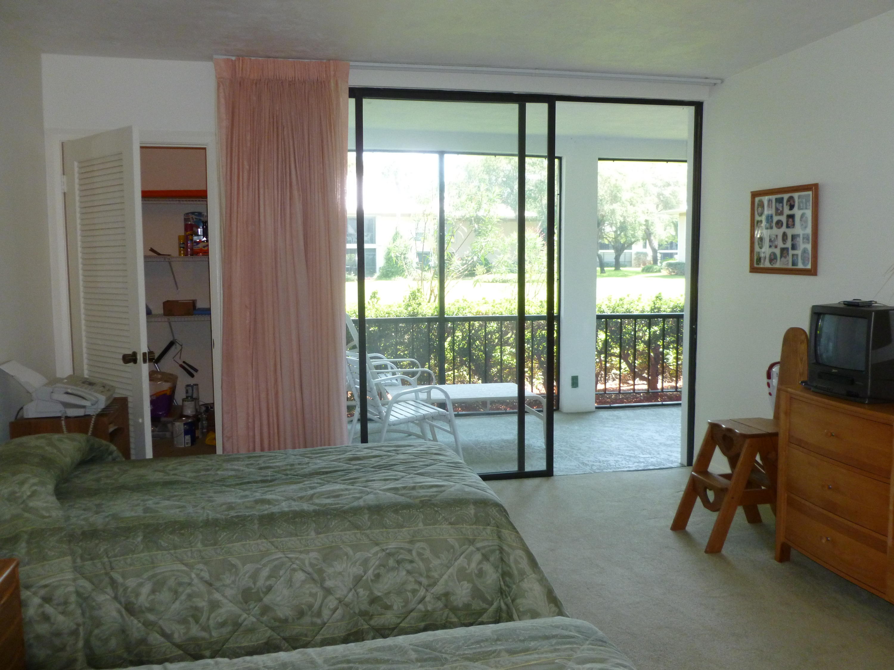 6 Concourse Drive, Unit 6B Jupiter, FL 33469 - Photo 15 of 28 GUEST BEDROOM