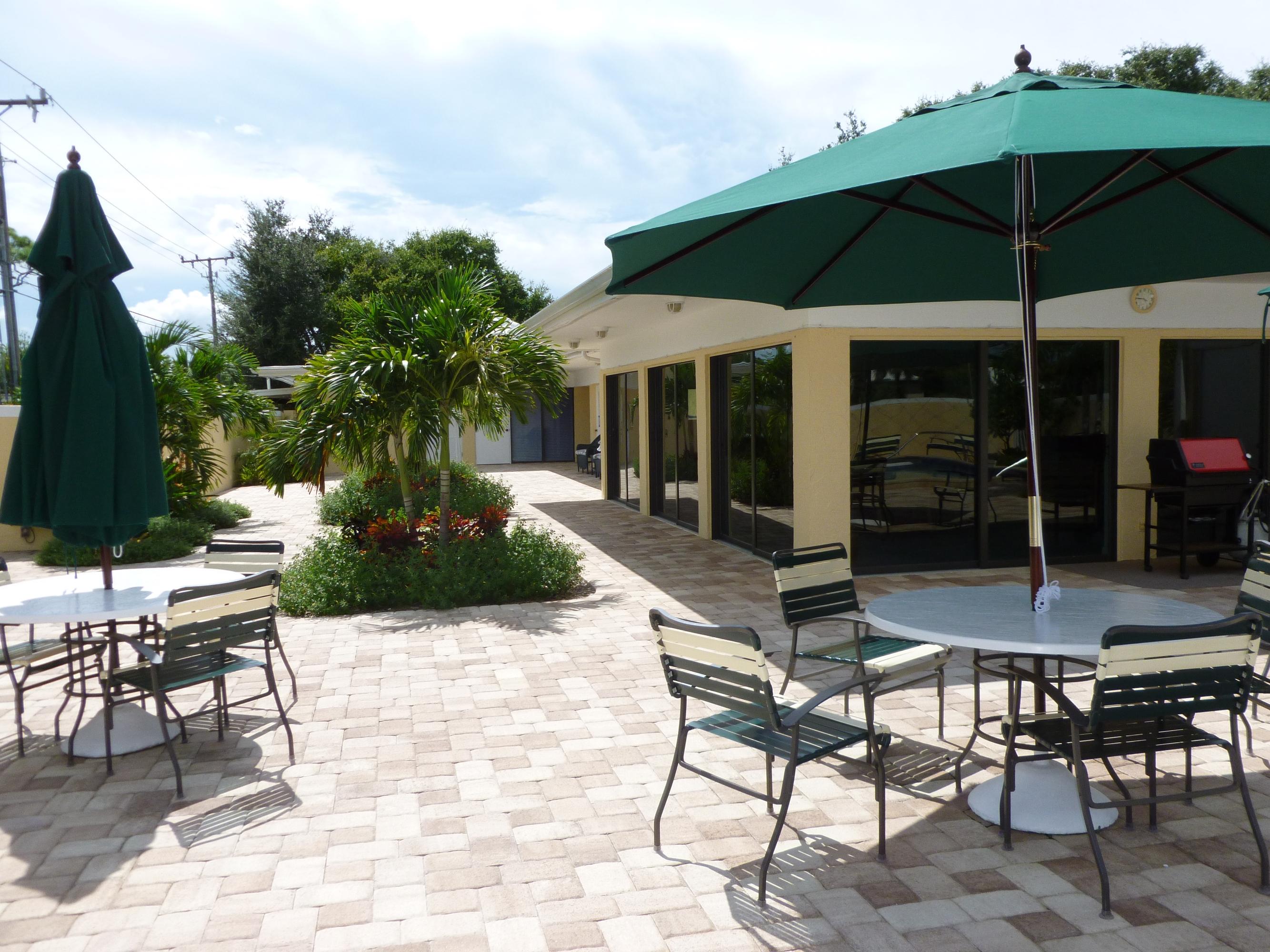 6 Concourse Drive, Unit 6B Jupiter, FL 33469 - Photo 26 of 28 POOL AREA