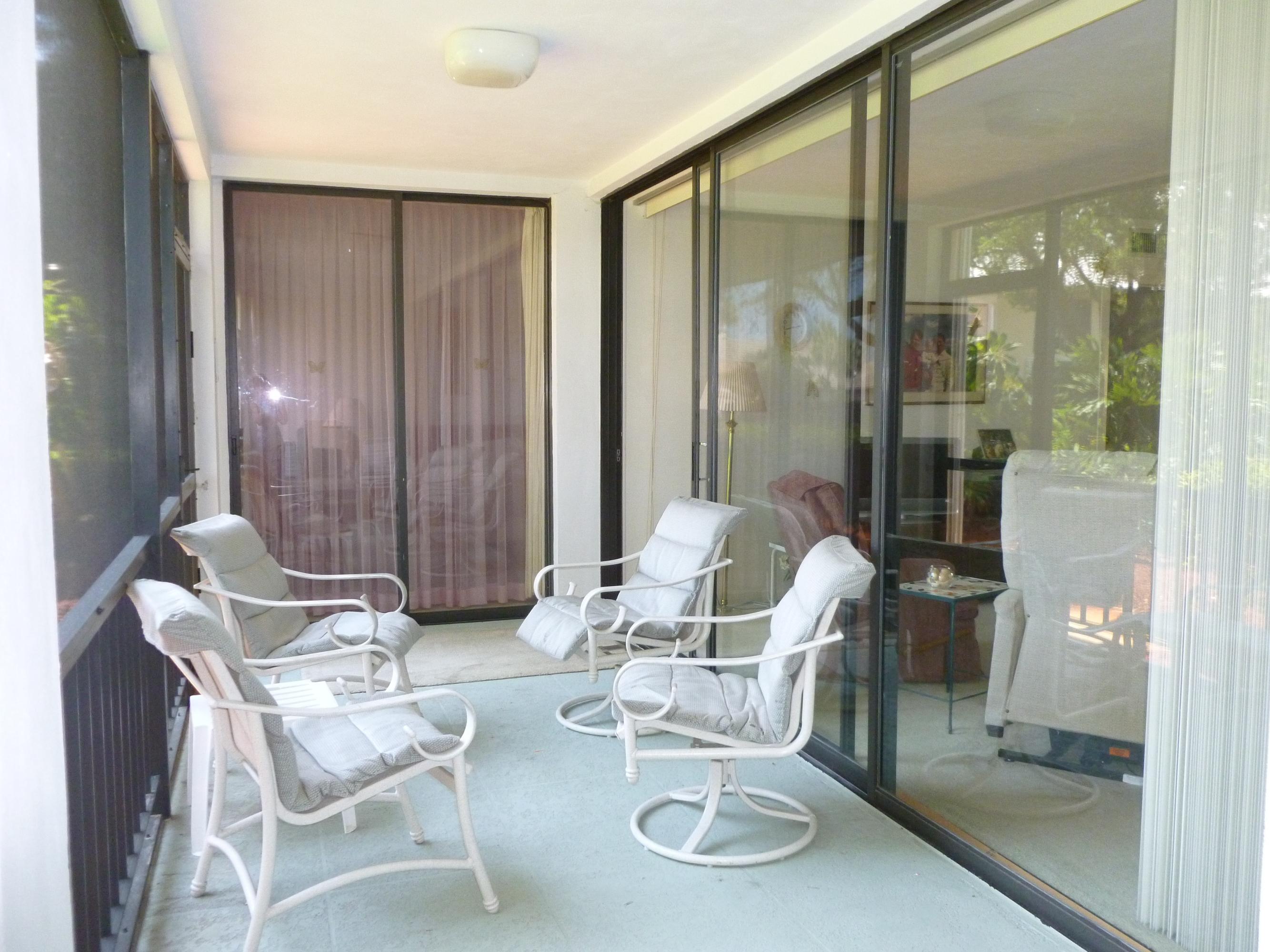 6 Concourse Drive, Unit 6B Jupiter, FL 33469 - Photo 9 of 28 SCREENED PATIO