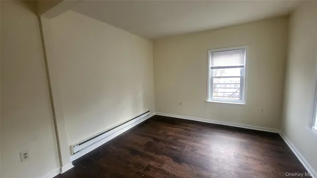 $2,000 | 67 Academy Street, Unit 3, Poughkeepsie, NY 12601