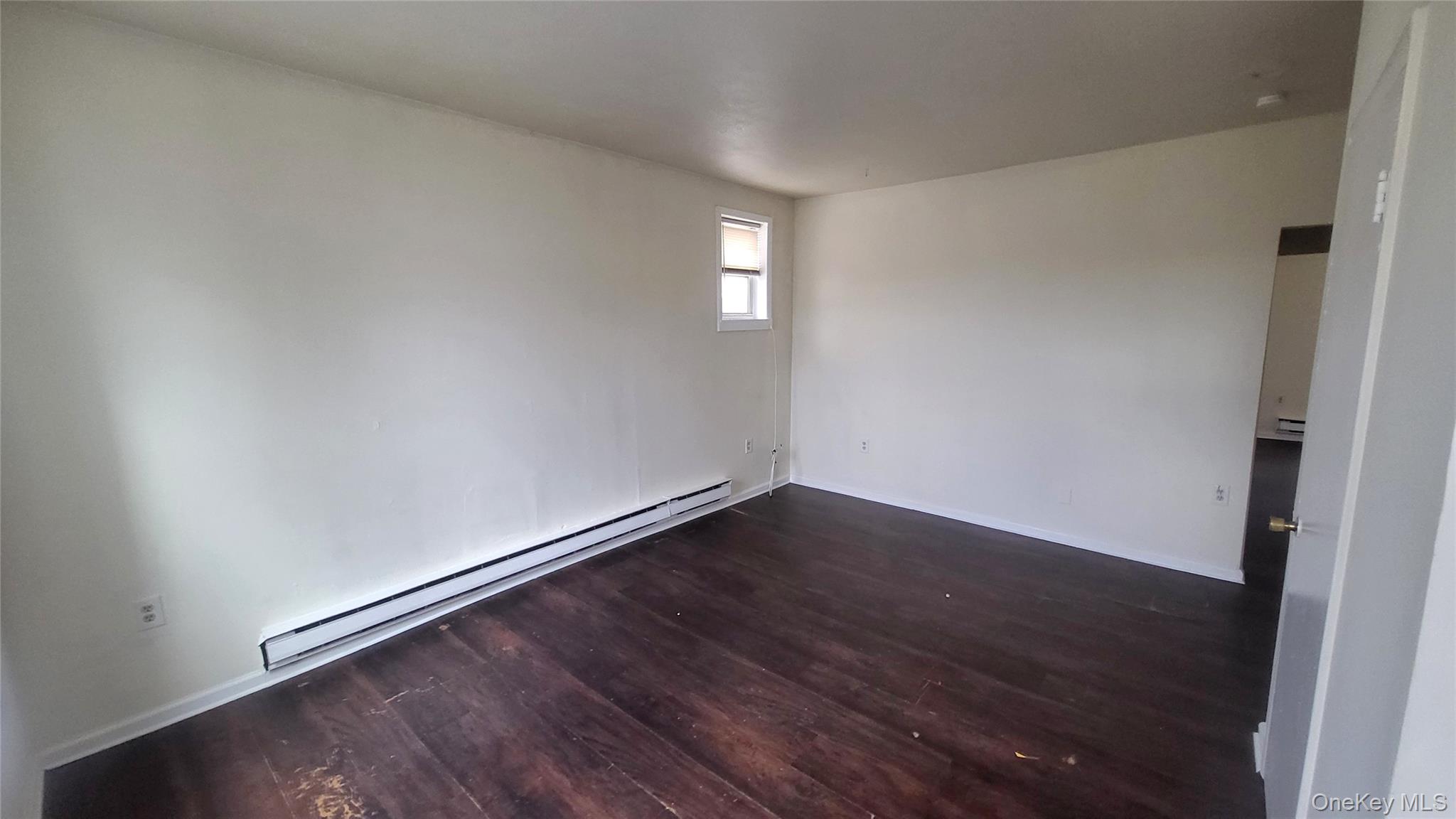 67 Academy Street, Unit 3 Poughkeepsie, NY 12601 - Photo 9 of 25 Living Room