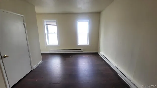 $2,000 | 67 Academy Street, Unit 3, Poughkeepsie, NY 12601