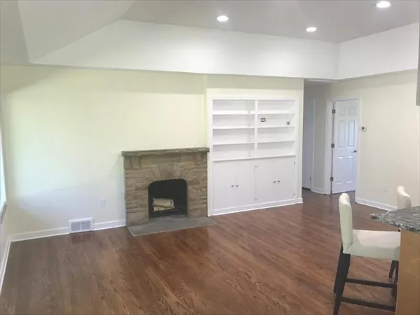 $2,800 | 8131 Rowan Road, Cranberry Township, PA 16066
