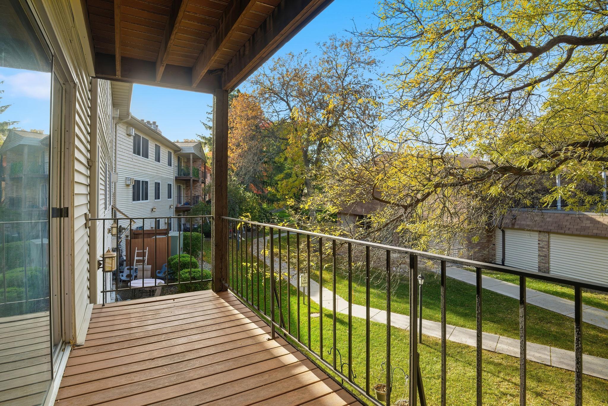 10211 Cedar Lake Road, Unit 208 Minnetonka, MN 55305 - Photo 9 of 25