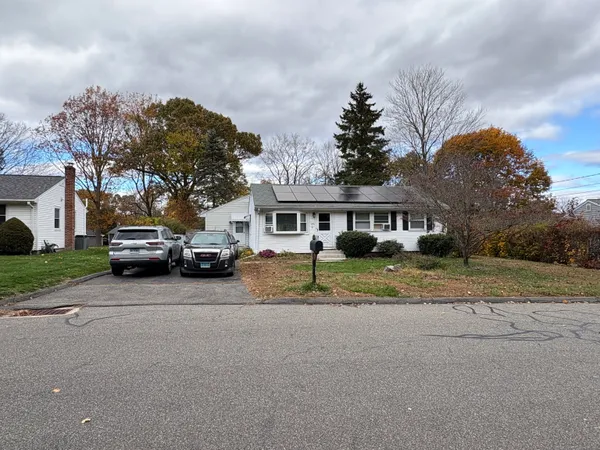 $280,000 | 198 Mildred Road, Meriden, CT 06450
