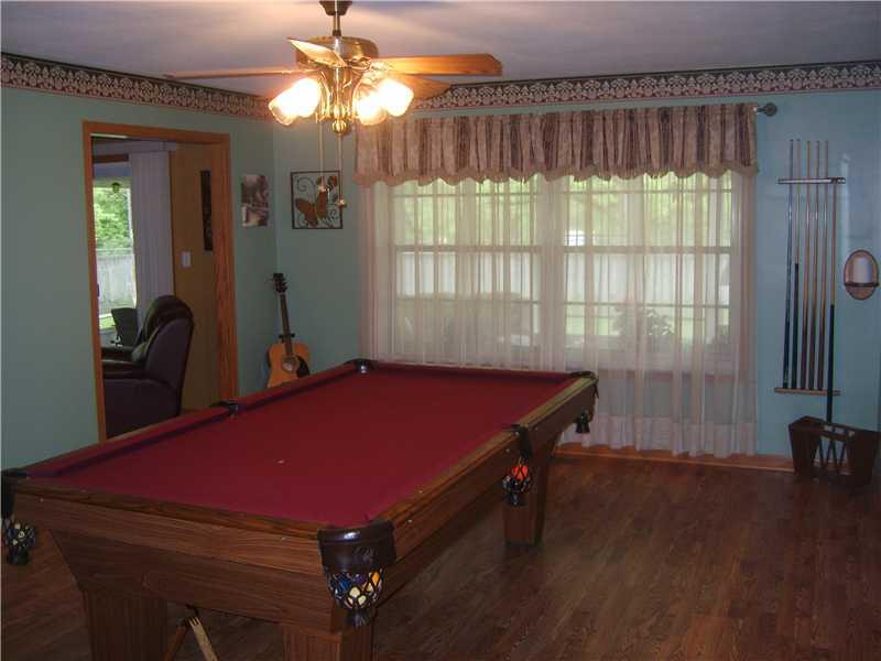 765 Coach Road Indianapolis, IN 46227 - Photo 4 of 18 Gallery Image 4
