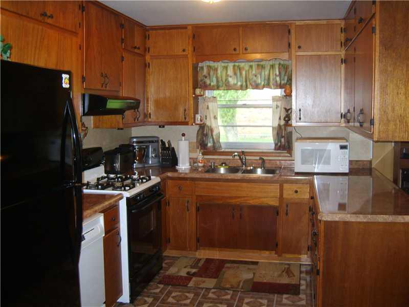 765 Coach Road Indianapolis, IN 46227 - Photo 5 of 18 Gallery Image 5