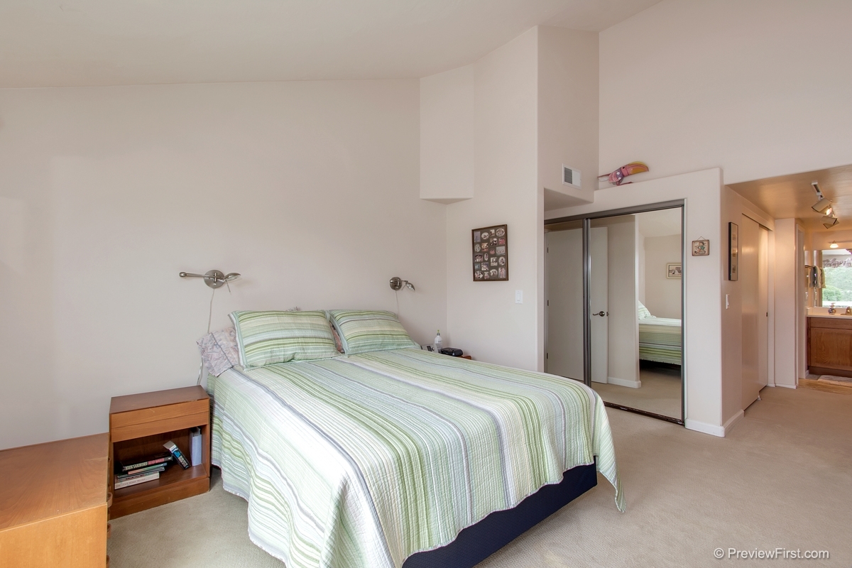 1737 Kennington Road Encinitas, CA 92024 - Photo 14 of 25 Gallery Image 14
